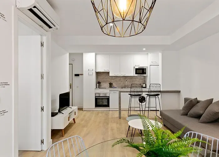 Refurnished One-Bedroom Las Letras