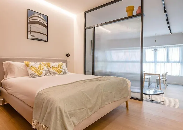 2º Beautiful Studio In Legazpi-Alic2
