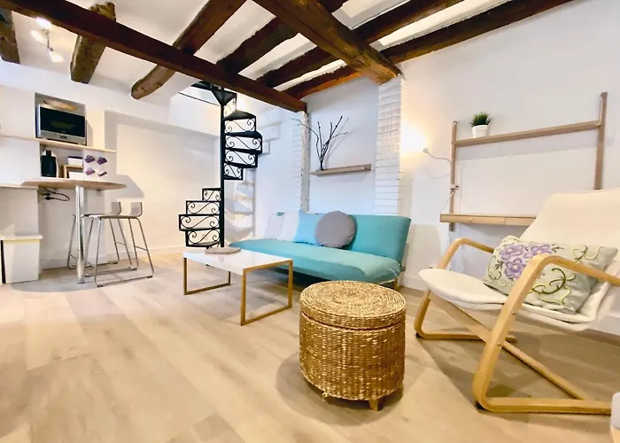 Charming Gran Via Attic