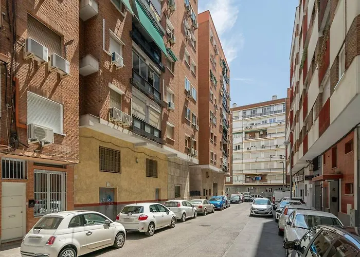 Nice Flat At Street Level - Madrid Rio Tri-Pedrero