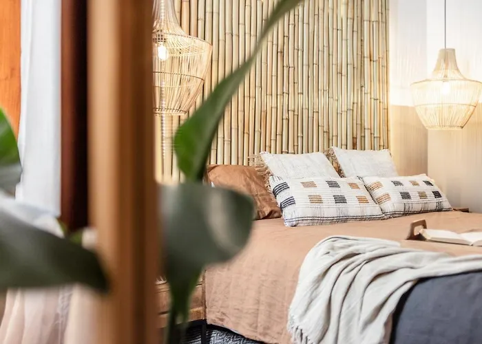 Tetela- 1 Bedroom Apartment With Shared Pool In Centro