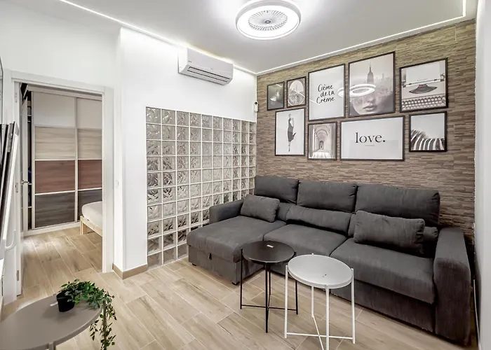 Apartamentos Jap Rita Luna