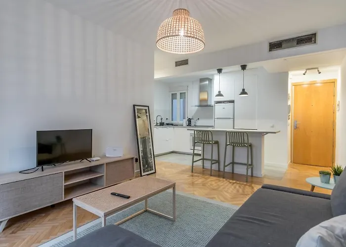 Cozy And Central- 1 Bedroom 1 Bathroom - Chueca
