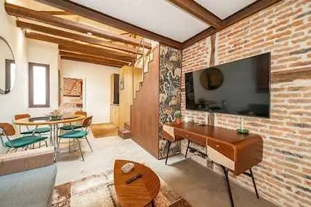 Peaceful Y Beautiful Apt In La Latina