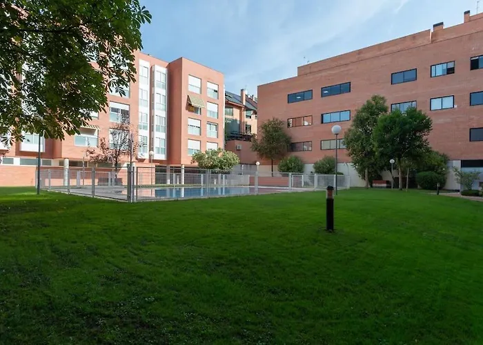 Apartamento Con Parking Y Piscina