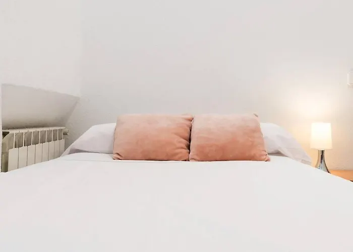 Spacious & Comfortable Flat In Gran Via-Sol
