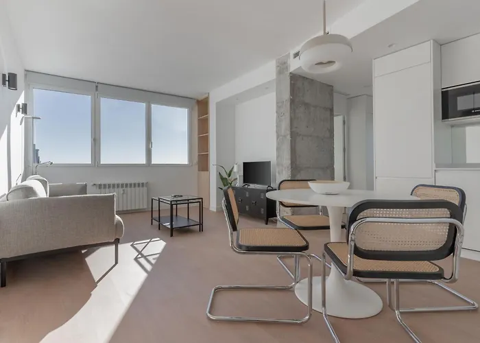 Bright With Views -2Bd 1Bth- Bernabeu