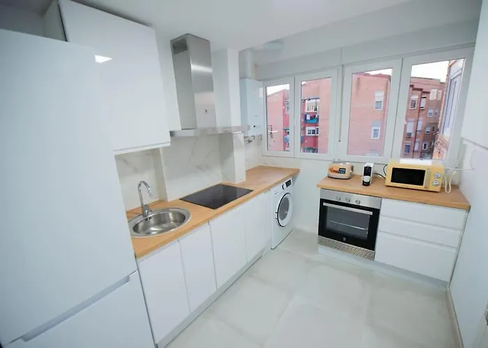 Apartamento 12 De Octubre, Almendrales