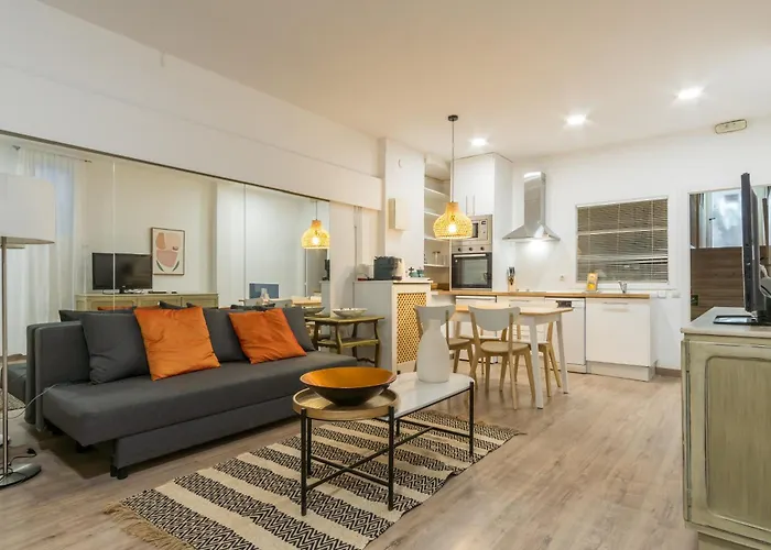 Cozy & Centric- 1Bd 1Bth- Salamanca