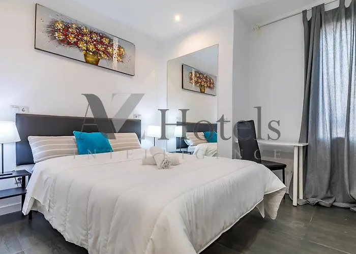 Ayz Ulises - Auto Check-In Property