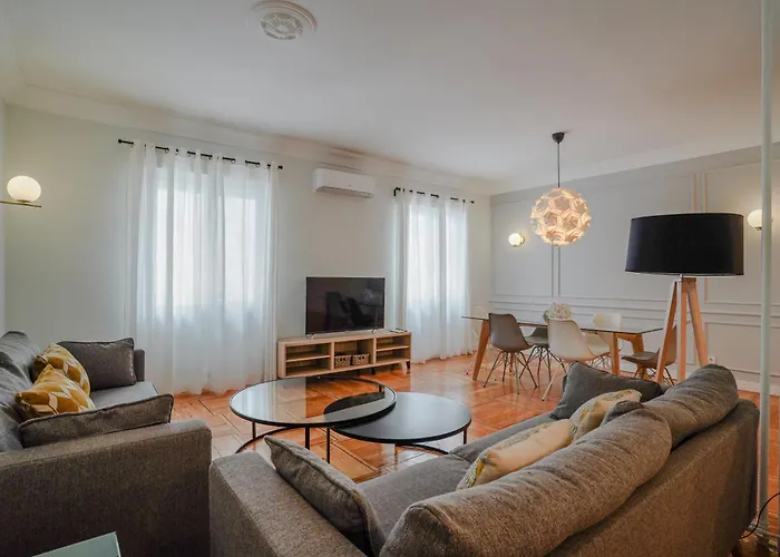 Modern Spacious-3 Bedrooms 2 Bathrooms-Retiro