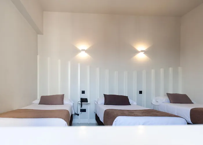 Hostal Gran Via 44