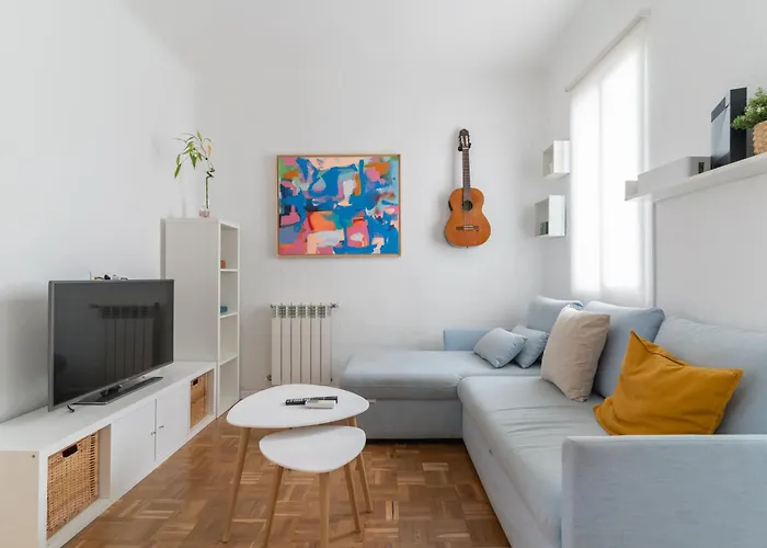 Bright Apartment-2Bedrooms 1Bathroom-Delicias