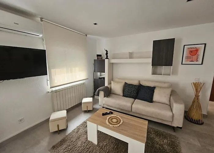 Elegant Apartment With Yard For 4 Pax In Tetuan - 1