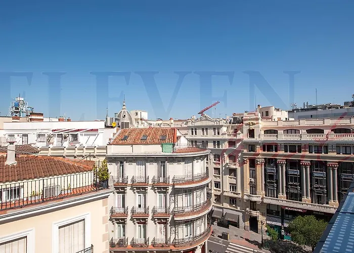 Exclusivo Atico Con Terraza En Plaza Mayor
