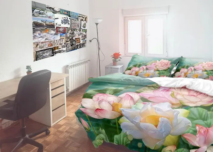 Una Habitacion Con Bano Compartido
