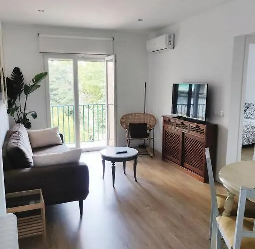 Apartamento Moderno Con Oficina Y Balcon