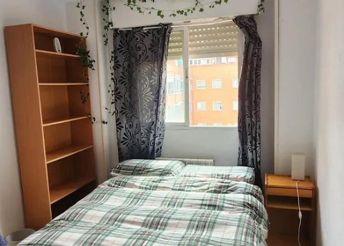 Coliving, Habitacion Privada, Comoda Y Sencilla