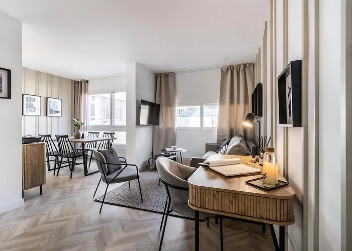 Abanico - 1 Bedroom And Pool In Chamberi