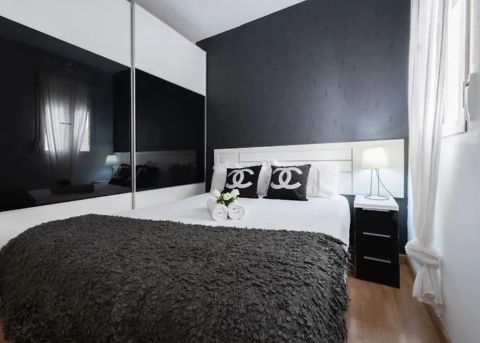 Apartamentos Day Madrid Ildefonso Centro Gran Via Sol Malasana