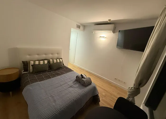 To Room Madrid Castellana