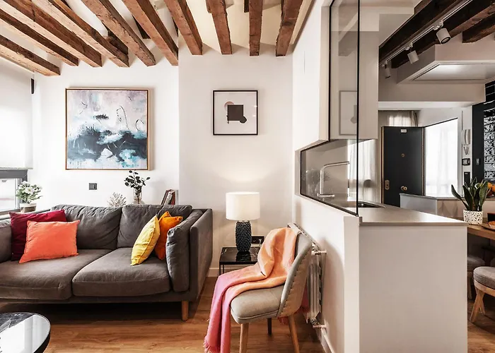 Bright & Cozy -2Beds 1Bath-Tirso De Molina