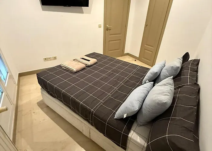 To Room Madrid Atocha