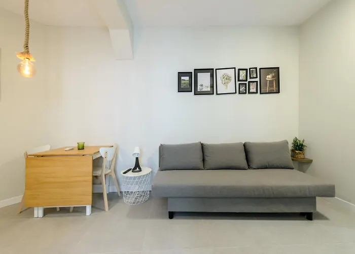 Guestready - Embajadores Apartments