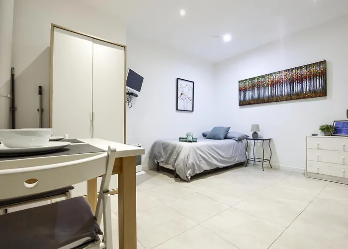 Coqueto Estudio En Madrid, Centro, 2 Pax, Wifi & Tv