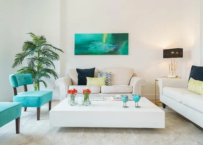 Home Club Antonia Merce Apartments
