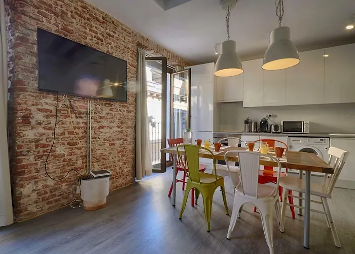 Stylish Apts Center Malasana- 1, 2 & 3 Bedroom Flats In Same Building