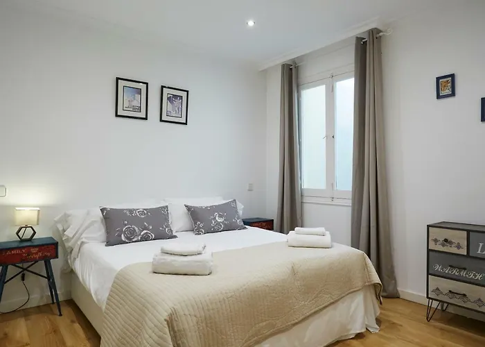 Leeways Apartment I In Alcala 99