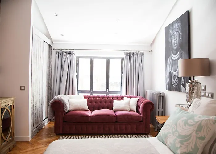 Suites Miguel Angel - Adults Only