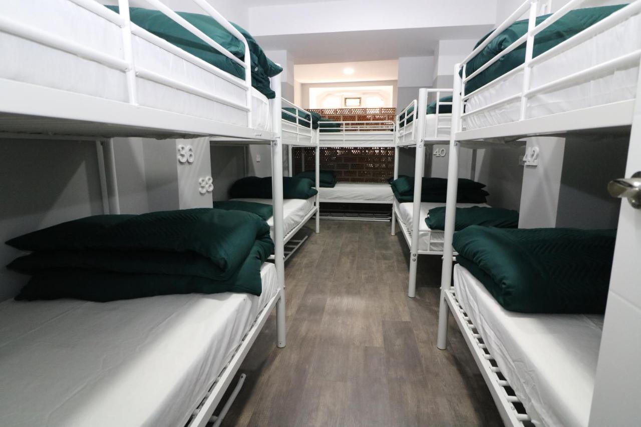 Hostel Downtown *