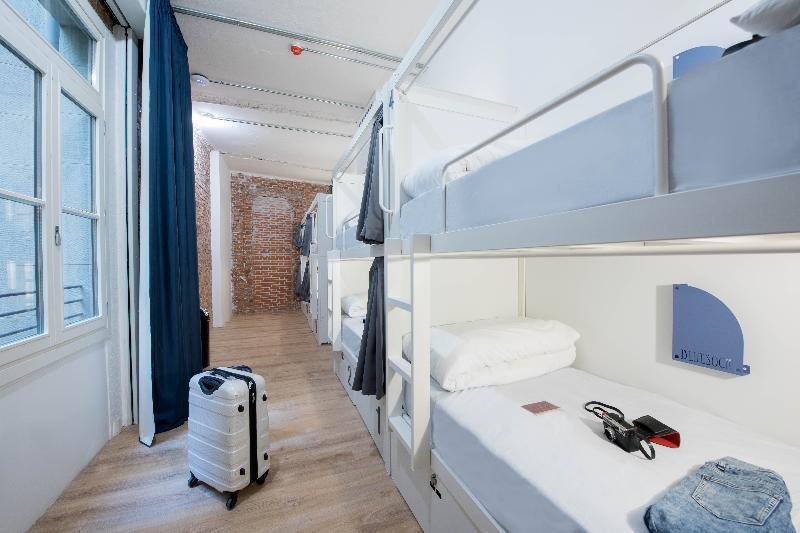 Room00 Gran Via Hostel