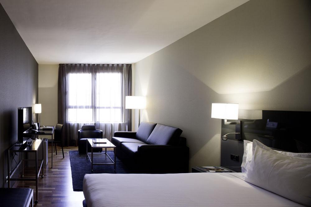 Hotel Ac Avenida De America By Marriott Madrid