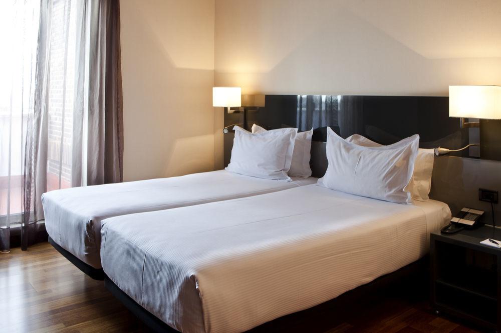 Hotel Ac Avenida De America By Marriott Madrid