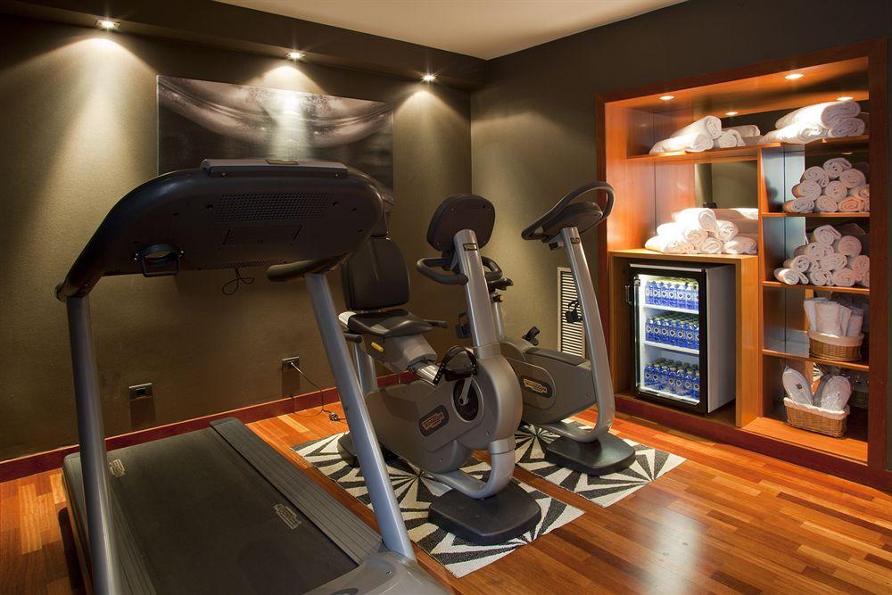 Hotel Ac Avenida De America By Marriott 3*