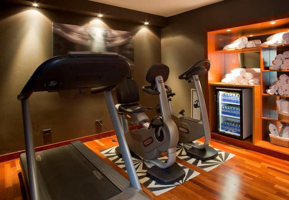 Hotel Ac Avenida De America By Marriott 3*