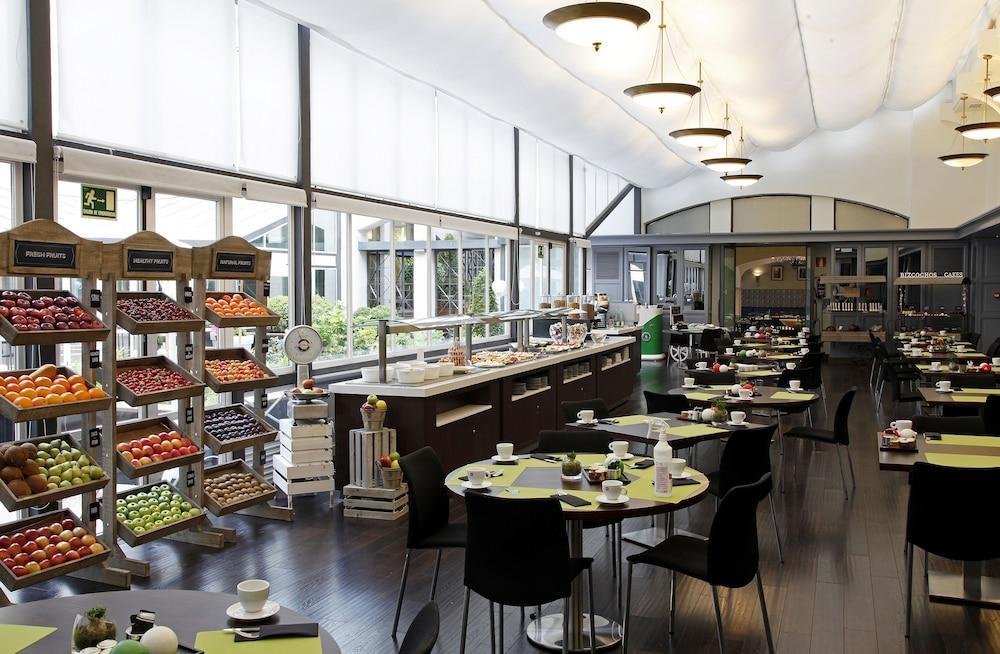 Hotel Pullman Airport&feria 4*