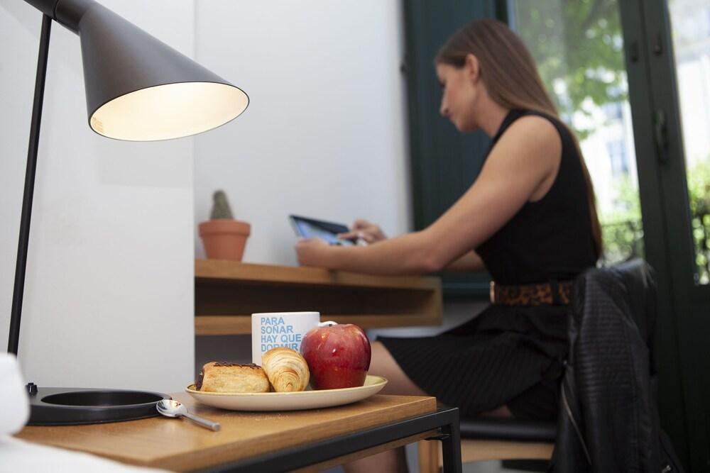 Sleep'n Atocha - B Corp Certified Madrid