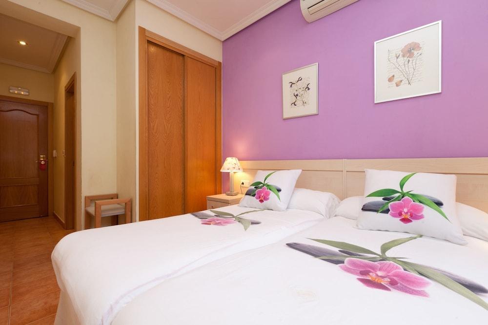 Luz Guest house 2*
