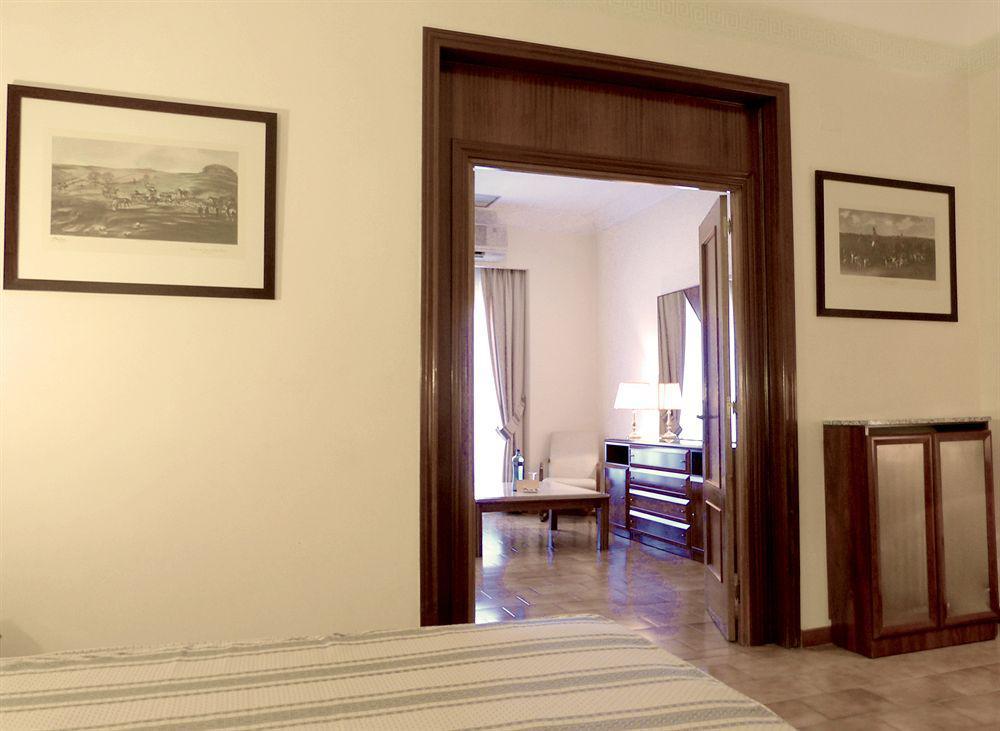 Gran Ingles - The Leading Of The World Hotel Madri