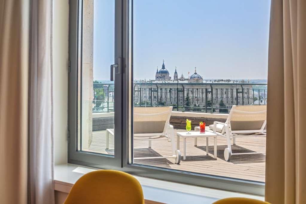 Barcelo Torre De 5* Madrid