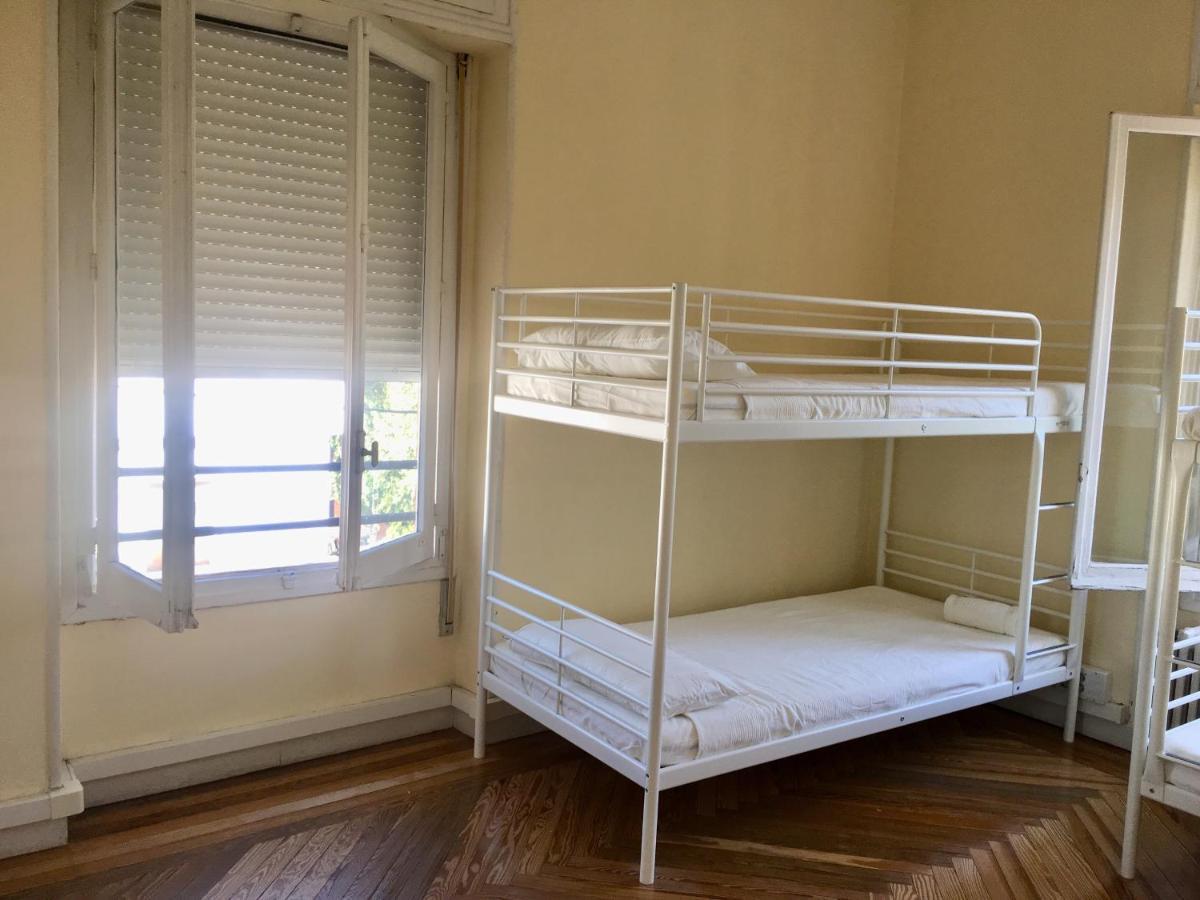 Olivos Hostel *