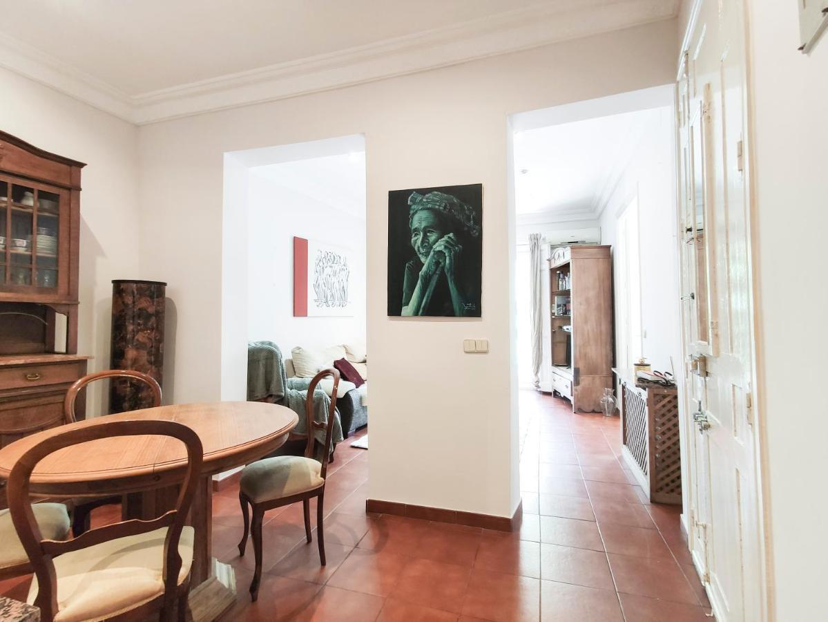 Charmy Chueca's Square Apartment
