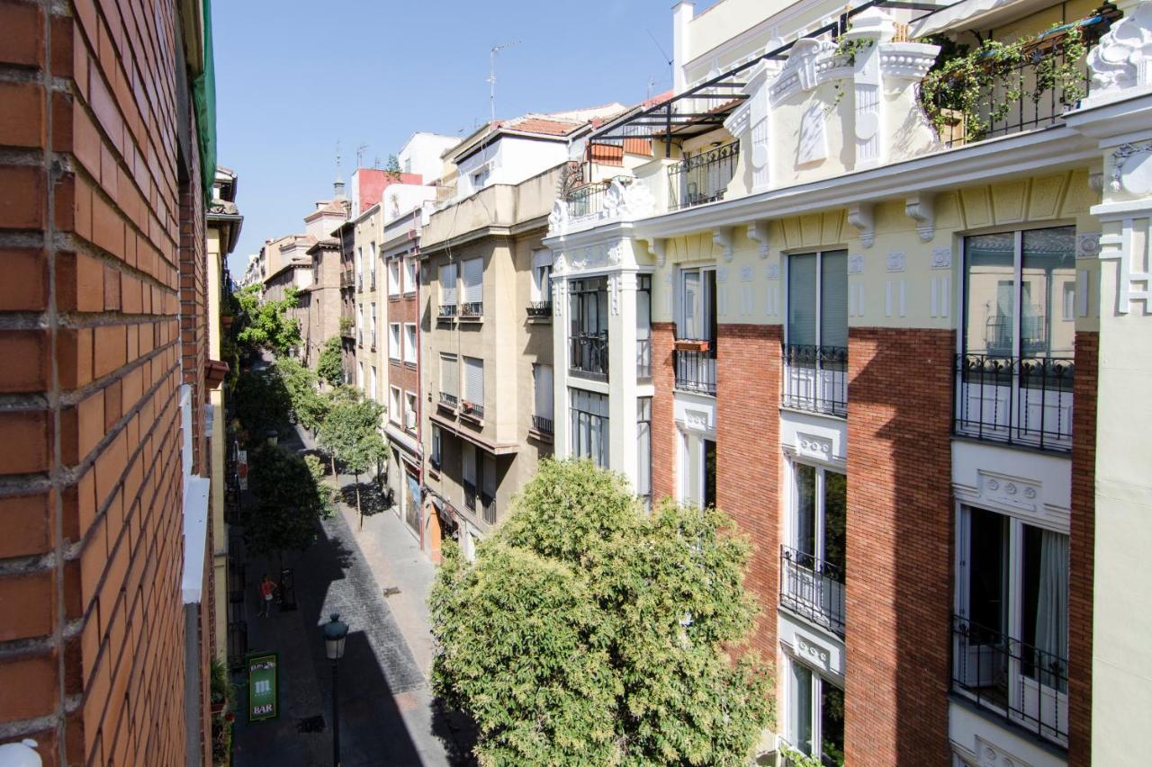 Huertas, 58 *