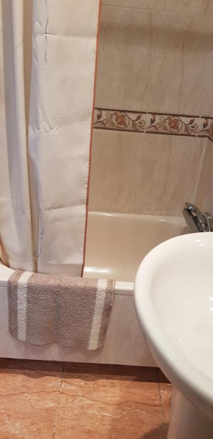 Alpes Guest house Madrid