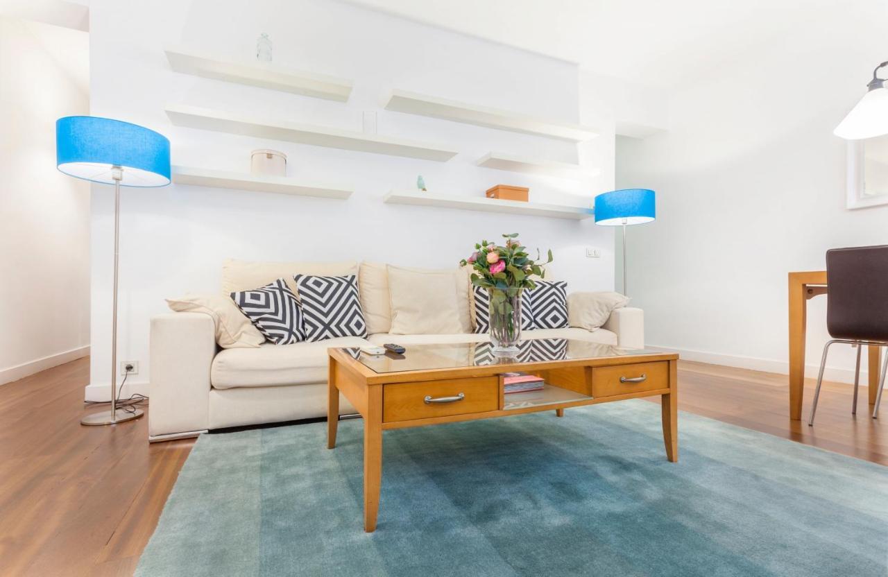 Mit House Monte Esquinza En *