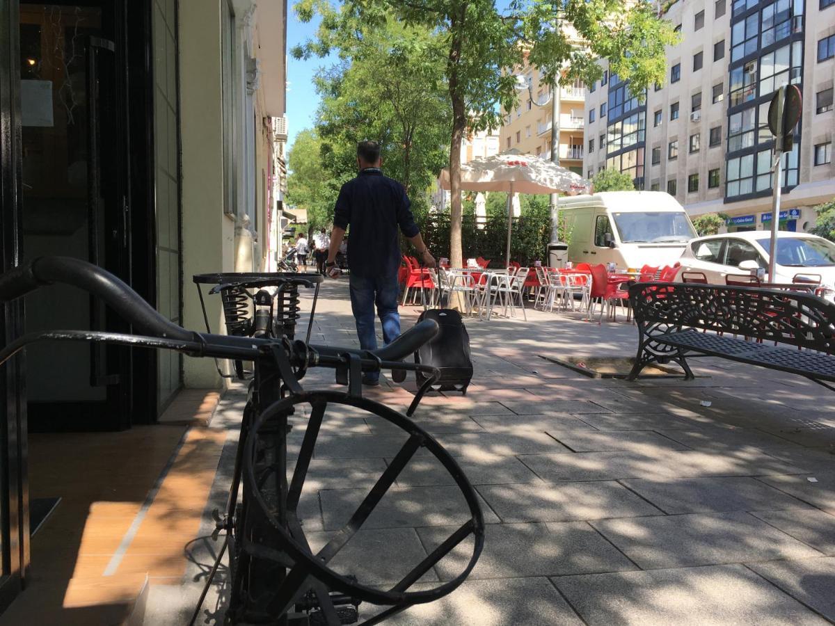 Apartamento Me Voy A -junto Al Parque Del Retiro-4 *